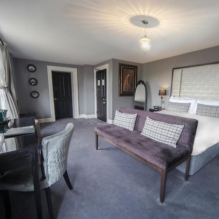 Poets House Hotel Ely Bagian luar foto
