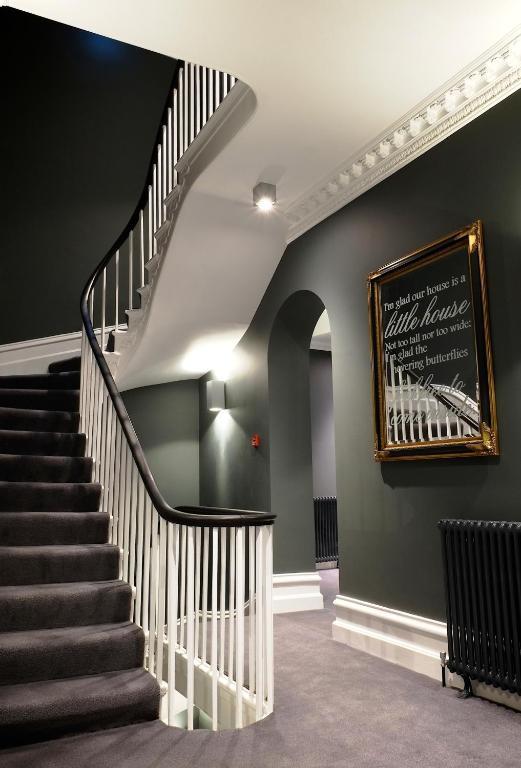Poets House Hotel Ely Bagian luar foto