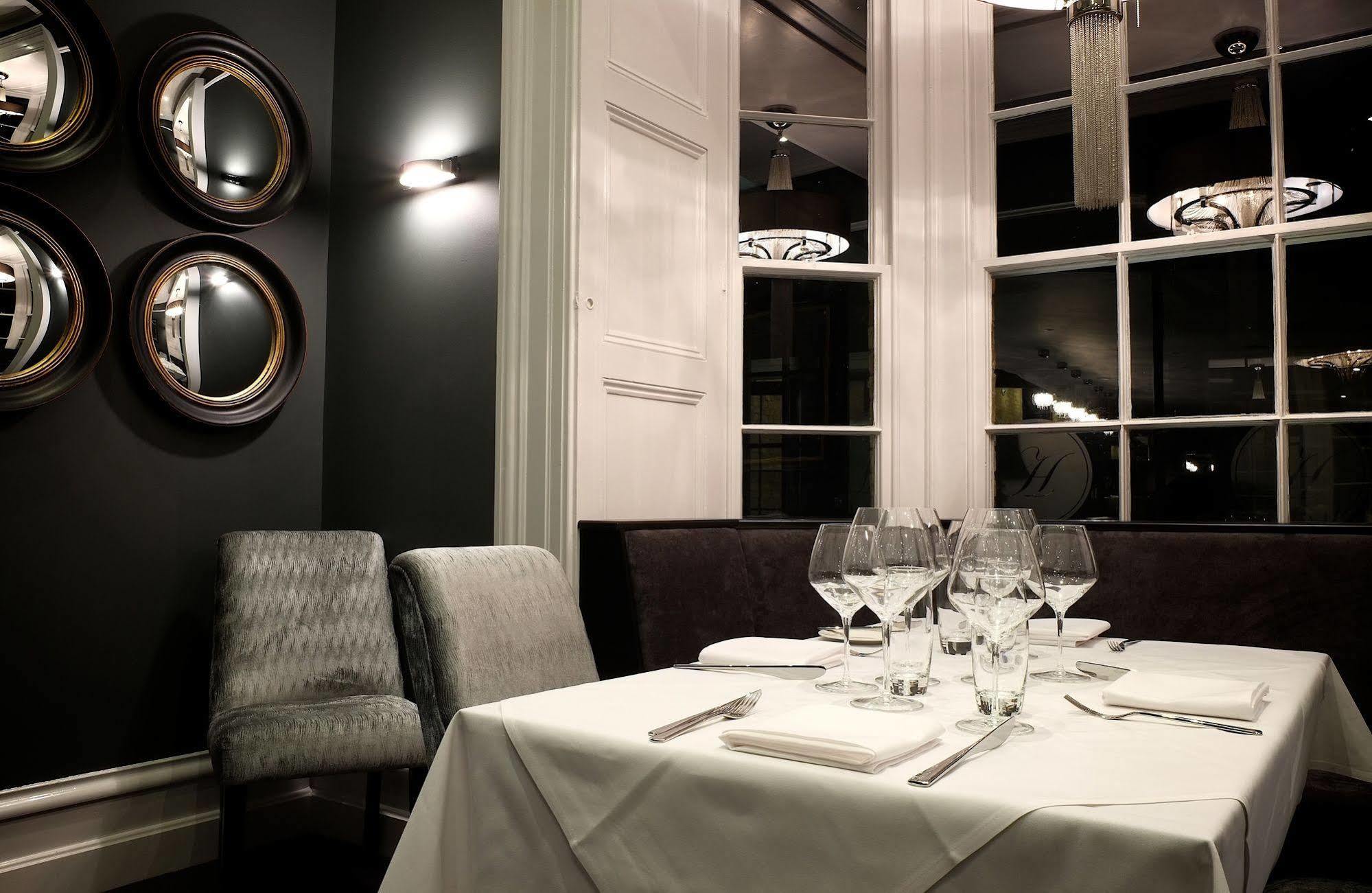 Poets House Hotel Ely Bagian luar foto